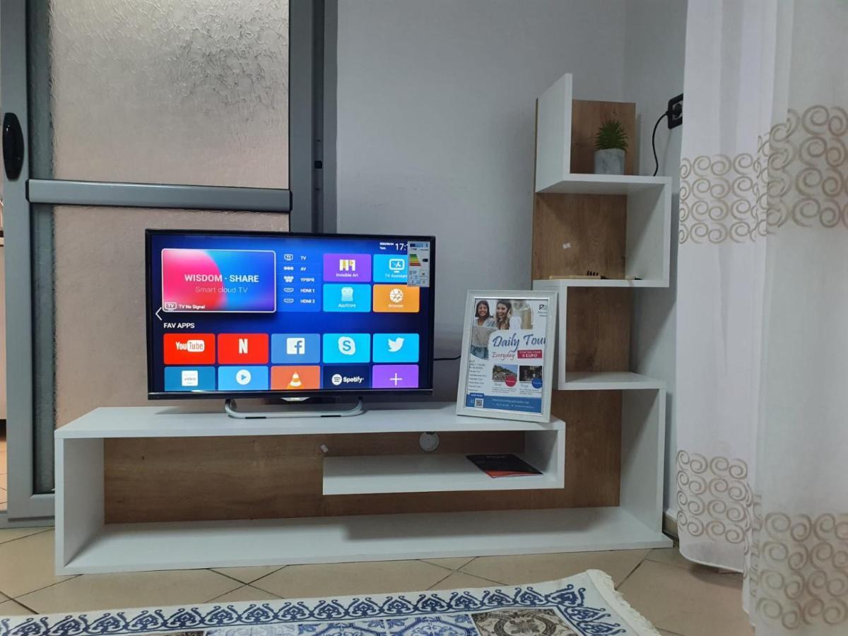 New# Bright Apartment-Tirana City Center Eksteriør billede